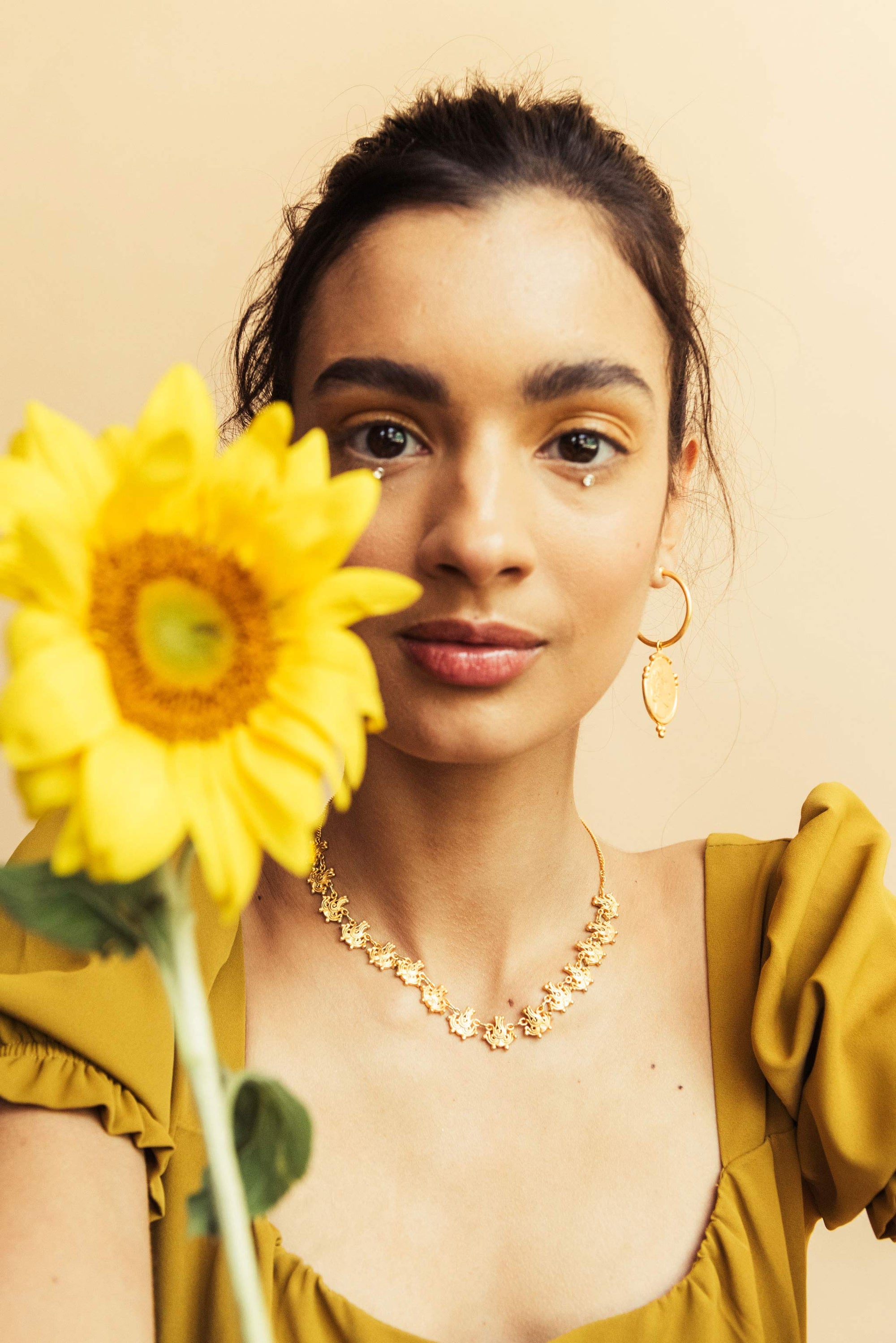 Lotus Choker - necklace at the OLIO stories