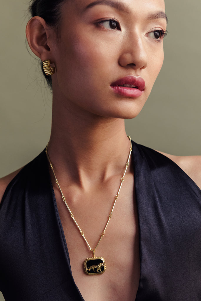Buy Grey Onyx Gold Tone Grey Tinted Necklace Set Online. – Odette